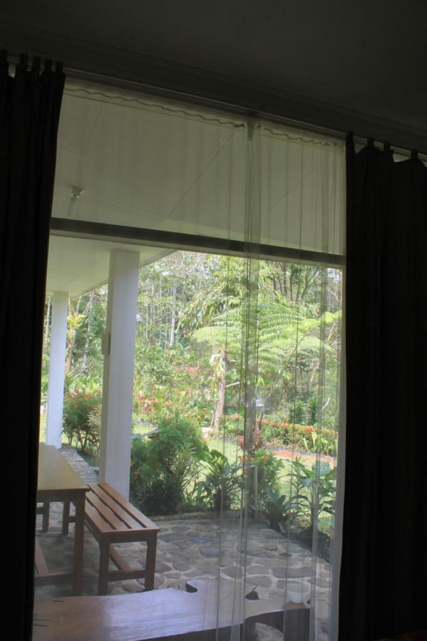 The Forest Villa Bogor Exterior foto