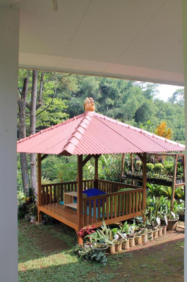 The Forest Villa Bogor Exterior foto