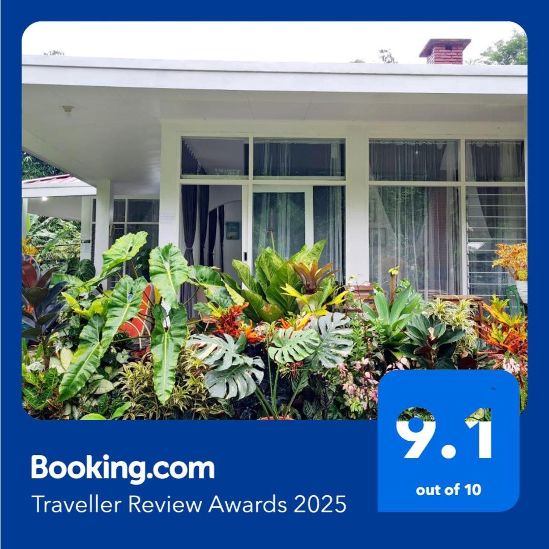 The Forest Villa Bogor Exterior foto
